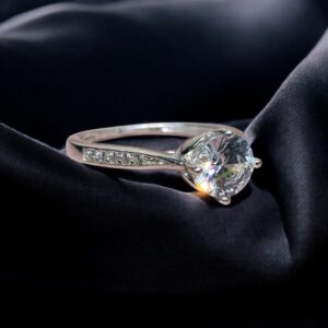 Anillo Cruz de Diamantes - Plata 925 y Cubic