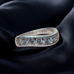 Anillo Brillante en Canal - Plata 925 y Cubic