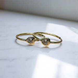 Aros Argolla c/Corazón - Oro 18K y Piedra Cubic Blanca