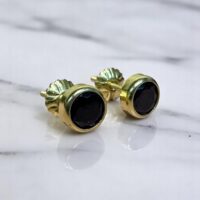 Aros Redondos con Cubic Negro - Oro 18K
