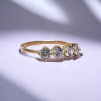Anillo con Piedras Cubic Blancas - Oro 18K (2156)