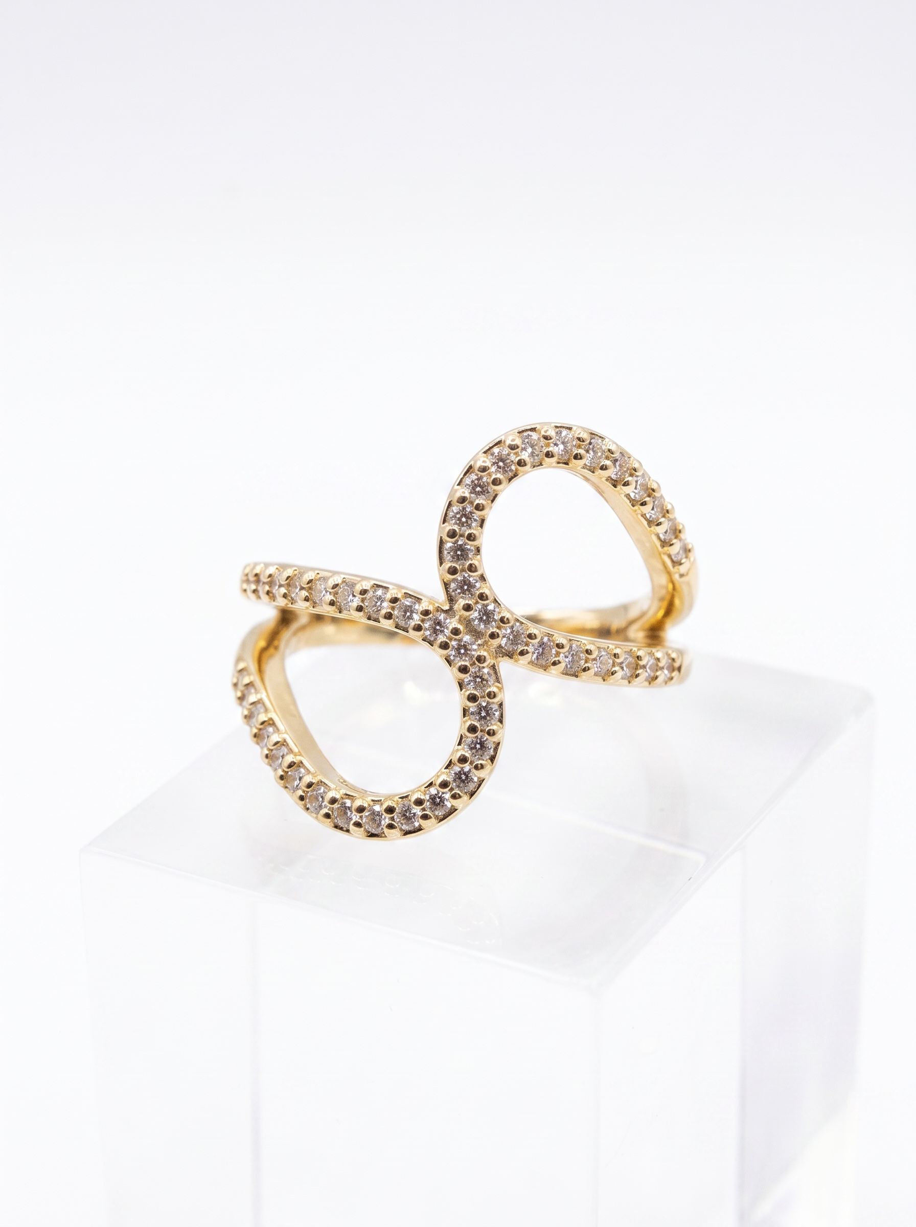Anillo c/Cubic - Acero Dorado
